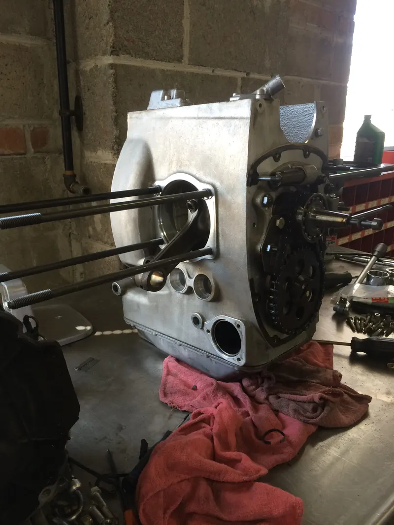 R100